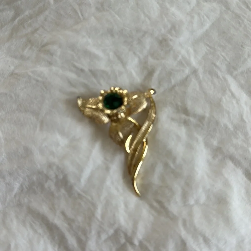 Pin - Picture 2 of 4